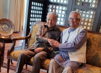 Mahathir Mohammad Invites Professor Yunus for a Discussion Mahathir Mohammad Invites Professor Yunus for a Discussion
