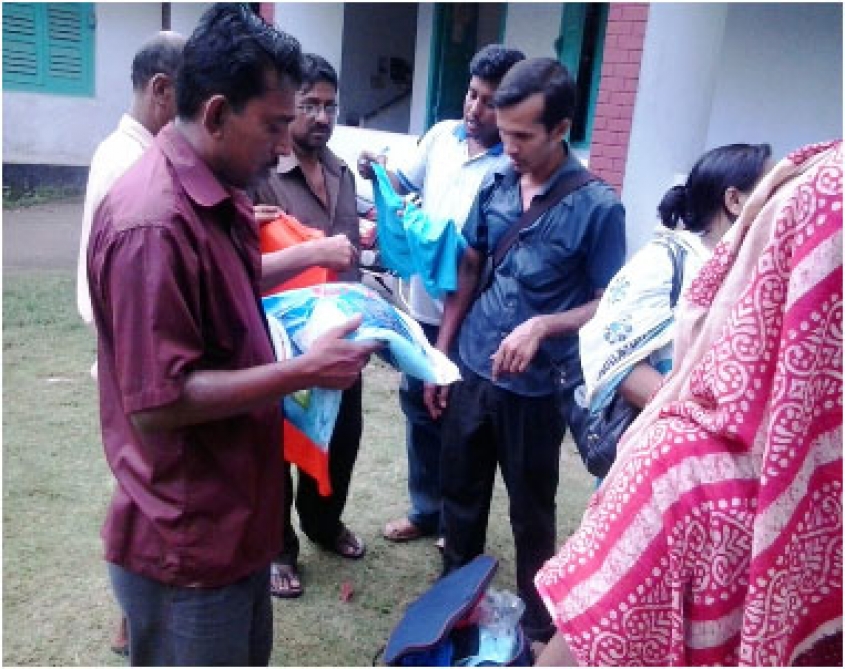 Growing selling of Insecticide Treated Mosquito Net (ITN) Ashcarjo Moshari Growing selling of Insecticide Treated Mosquito Net (ITN) Ashcarjo Moshari
