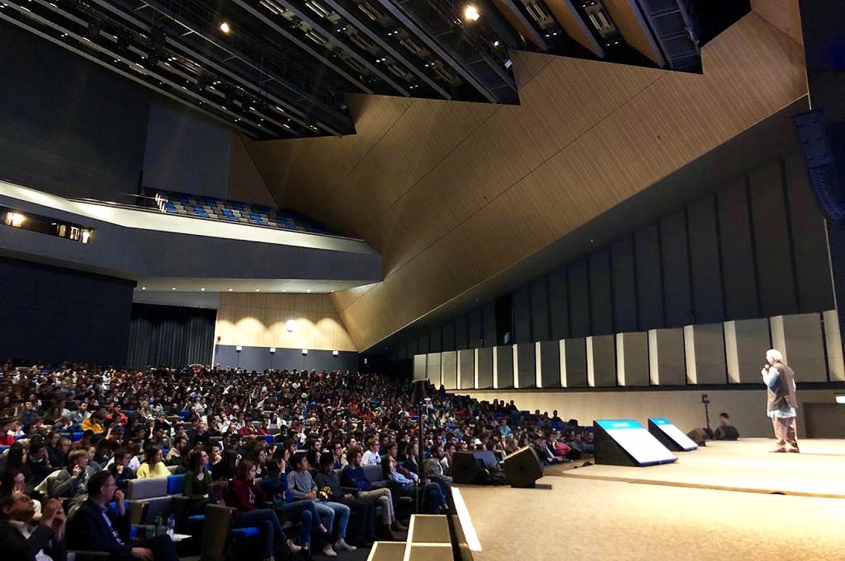 Yunus Warns Young People of France and Switzerland About the Dangers of Wealth Concentration and Artificial Intelligence Yunus Warns Young People of France and Switzerland About the Dangers of Wealth Concentration and Artificial Intelligence
