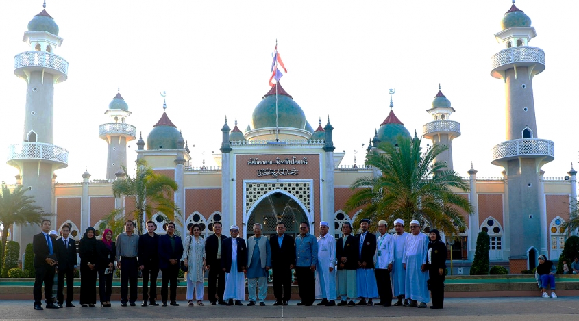 Thailand Seeks Yunus' Advice on Development of Muslim Majority Southern Provinces Thailand Seeks Yunus' Advice on Development of Muslim Majority Southern Provinces