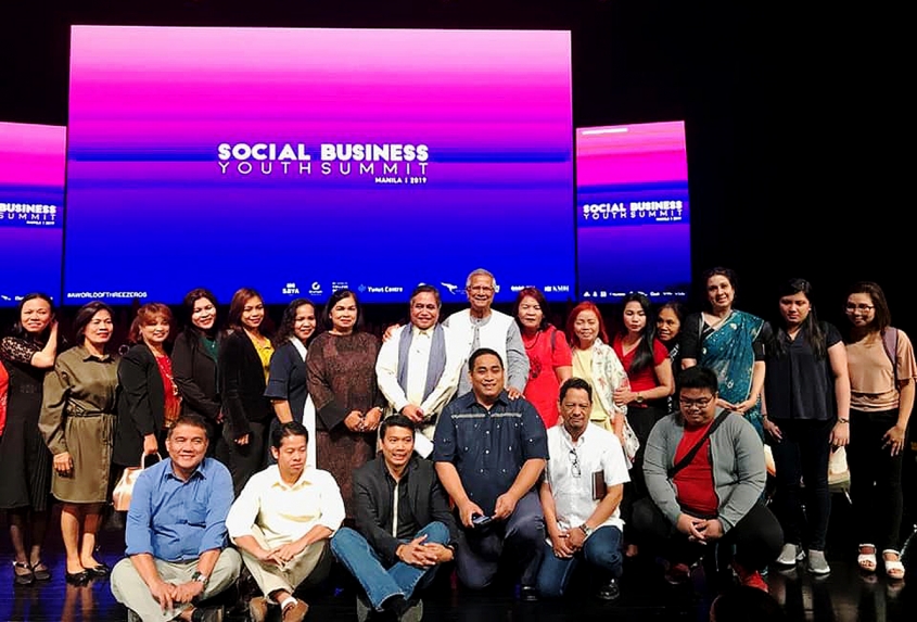 Yunus Challenges Manila Youth to Create a New Civilization Yunus Challenges Manila Youth to Create a New Civilization